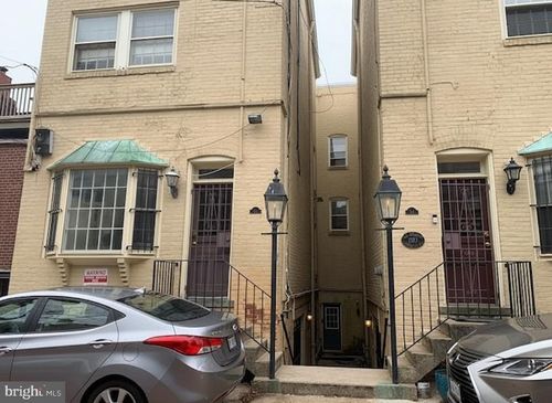 b5-1747 Church St Nw, WASHINGTON, DC, 20036-1335 | Card Image