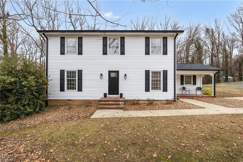 2108 Meadowbrook Ter, Reidsville, NC, 27320-6024 | Card Image