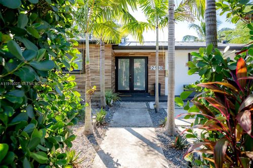 2510 Ne 207th Ter, Miami, FL, 33180-1314 | Card Image