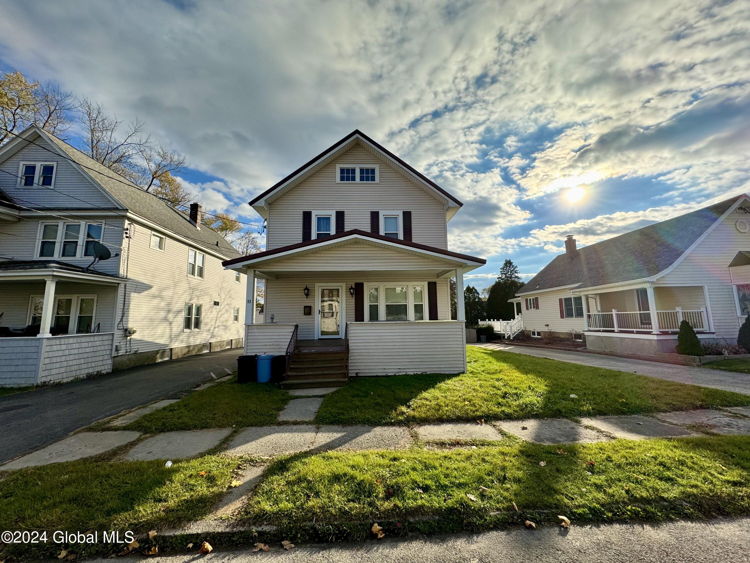 Crescent Ave, Amsterdam, NY 12010
