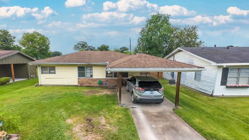 2218 14th St, Port Neches, TX, 77651-4117 | Card Image