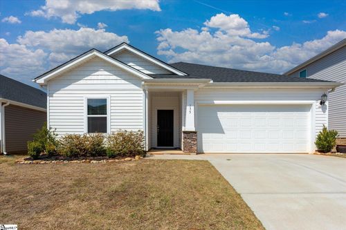 135 Lavinia Cir, Duncan, SC, 29334-2041 | Card Image