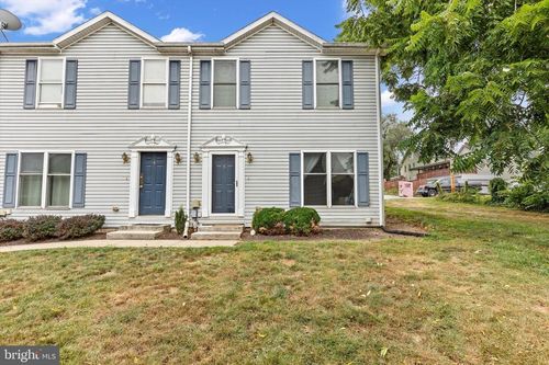 unit-5-1102 Market St, New Cumberland, PA, 17070-1677 | Card Image