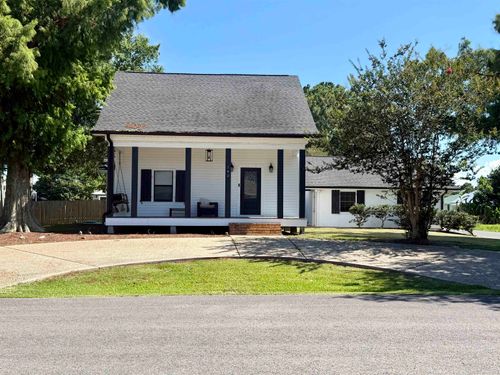 142 James St, Larose, LA, 70373-3552 | Card Image