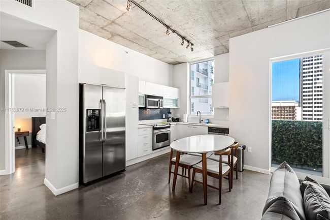 APT-912 - 133 Ne 2 Nd Ave, Condo with 2 bedrooms, 2 bathrooms and null parking in Miami FL | Image 4