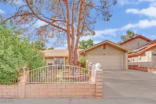 4751 Torrence Drive, Las Vegas, NV, 89103 | Card Image