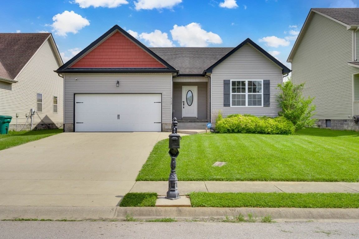 Falkland Cir, Clarksville, TN 37042
