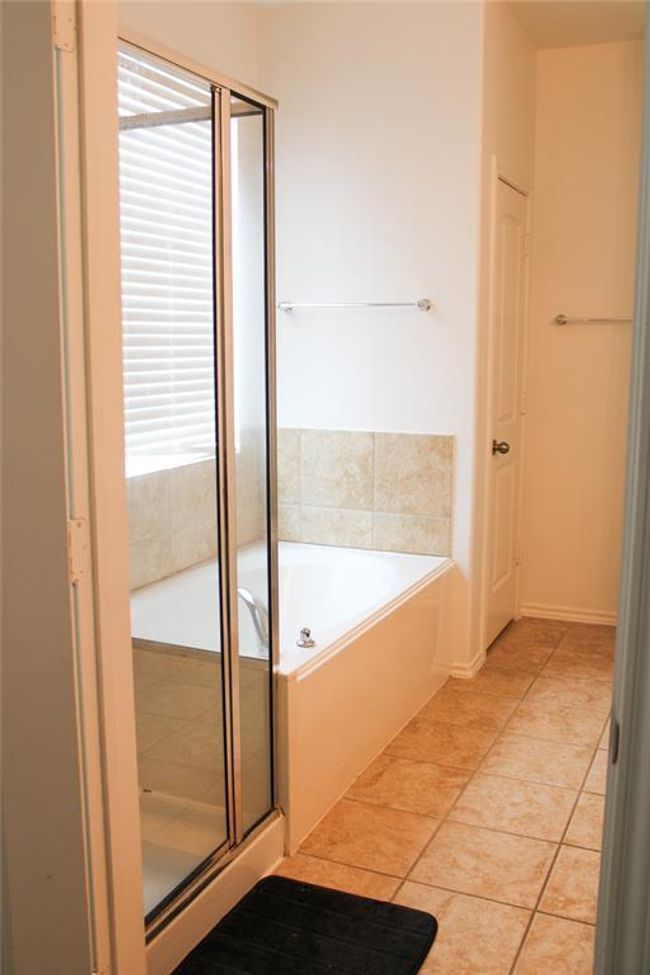 6867 Juniper Arbor Ln, House other with 4 bedrooms, 4 bathrooms and 2 parking in Dickinson TX | Image 21