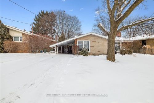 359 Pepper Dr, Burlington, ON, L7R3C8 | Card Image