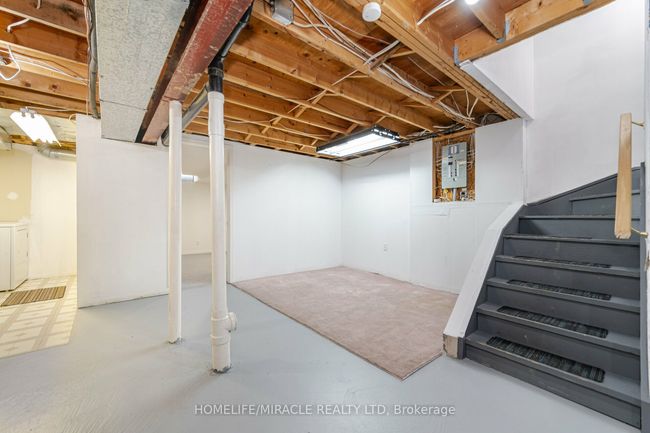 24 - 2 Huntingwood Ave, Condo with 4 bedrooms, 3 bathrooms and 2 parking in Dundas ON | Image 31