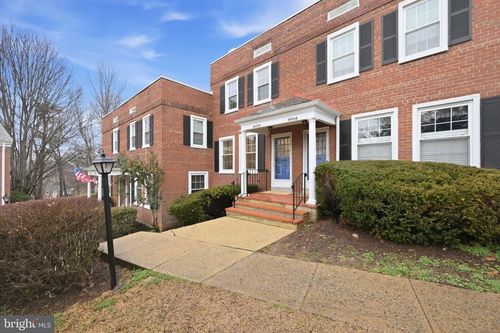b-4849 28th St S, ARLINGTON, VA, 22206-1365 | Card Image