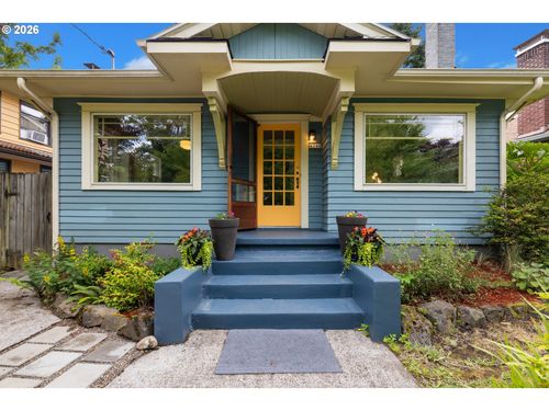 4246 Ne Hoyt St, Portland, OR, 97213-1644 | Card Image