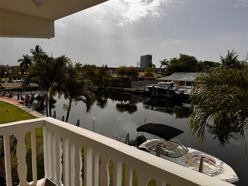 apt-206-470 Paradise Isle Blvd, Hallandale Beach, FL, 33009-5870 | Card Image