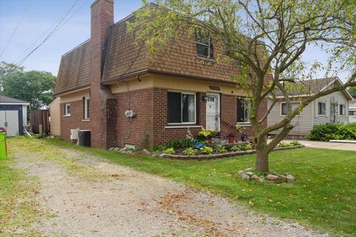 37820 Maplehill St, Harrison Twp, MI, 48045-2735 | Card Image