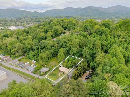 205 Frazier Street, Waynesville, NC, 28786 | Card Image