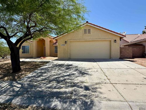10796 S Monterrey Way, Yuma, AZ, 85367-9052 | Card Image