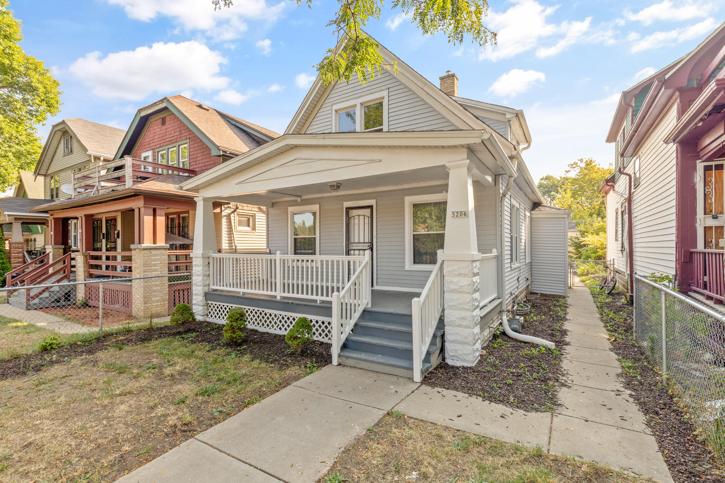 42nd St, Milwaukee, WI 53216