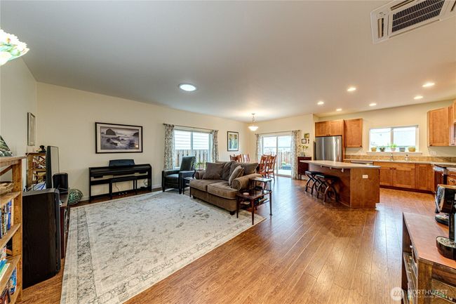 31 Nimbus Ln, House other with 3 bedrooms, 2 bathrooms and 2 parking in Sequim WA | Image 9
