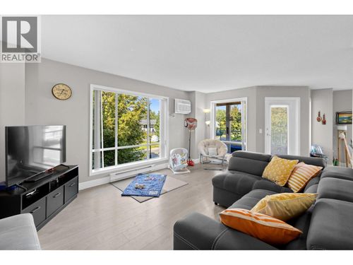 212-727 Houghton Rd, Kelowna, BC, V1X7J7 | Card Image