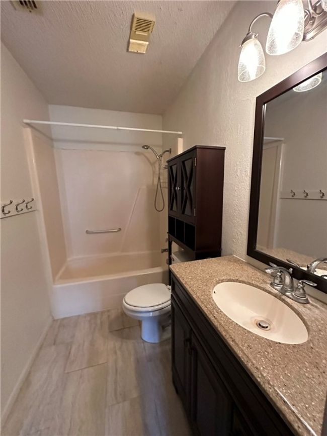 APT-4 - 4229 Five Points Rd, Condo with 3 bedrooms, 2 bathrooms and null parking in Corpus Christi TX | Image 8