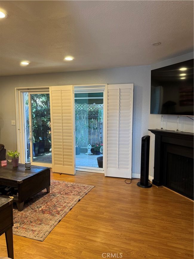 4 - 1036 Sea Breeze Dr, Townhouse with 2 bedrooms, 2 bathrooms and 2 parking in Costa Mesa CA | Image 11
