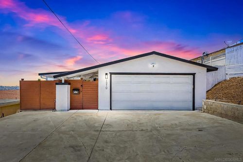 1210 Maria Ave, Spring Valley, CA, 91977-4425 | Card Image