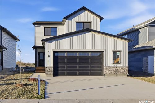 141 Emma Crescent, Martensville, SK, S7V2T1 | Card Image