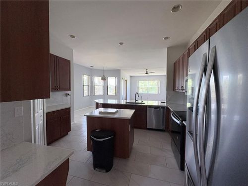 4775 8th St Ne, Naples, FL, 34120-2933 | Card Image