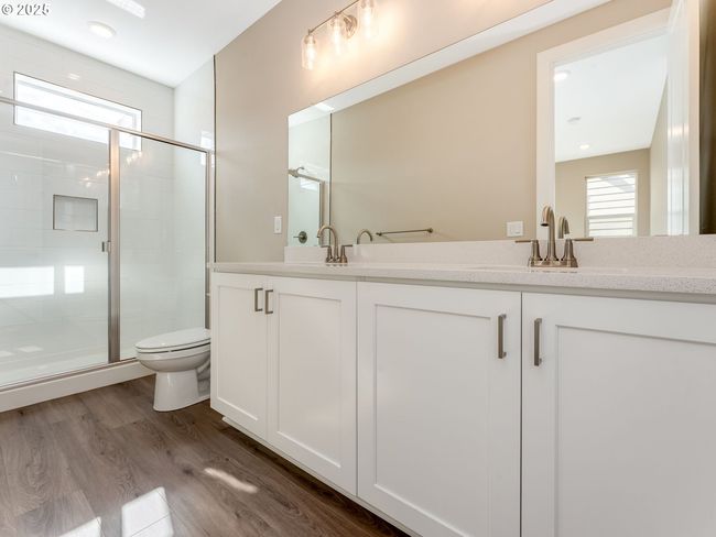 8431 Se Blanton St, House attached with 3 bedrooms, 3 bathrooms and 2 parking in Hillsboro OR | Image 17