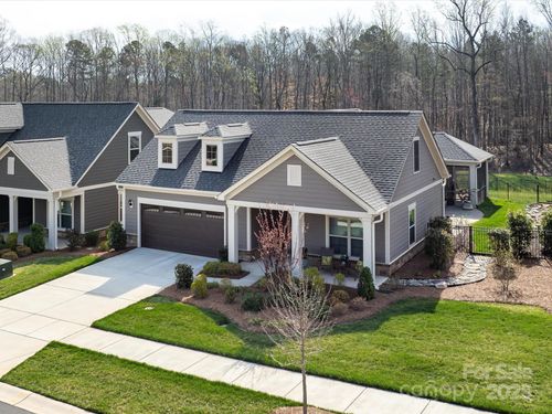 2011 Trailwood Dr, Matthews, NC, 28104-8790 | Card Image