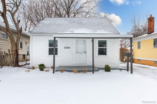 23824 Tuscany Ave, Eastpointe, MI, 48021-4605 | Card Image