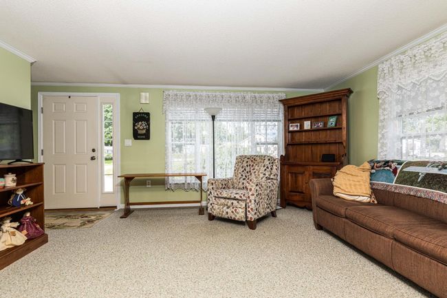 48 Nuthatch Loop, House other with 3 bedrooms, 2 bathrooms and null parking in Barrington NH | Image 9