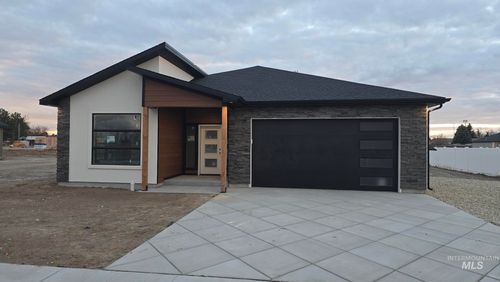 1215 Bronze Dr, Rupert, ID, 83350-8007 | Card Image