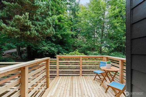 8038 Island Ct, Clinton, WA, 98236-9221 | Card Image