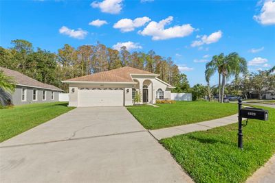 4829 Ridgemoor Circle, House other with 4 bedrooms, 2 bathrooms and null parking in Palm Harbor FL | Image 3