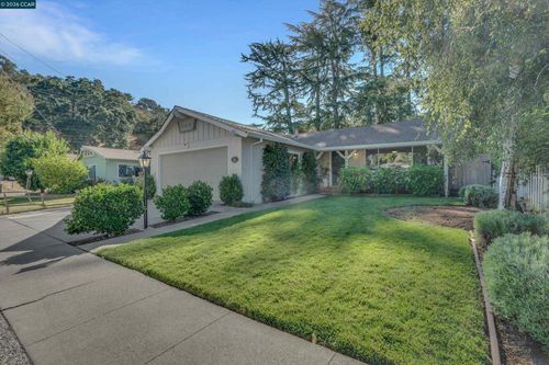 644 Linden Ln, Martinez, CA, 94553-3931 | Card Image