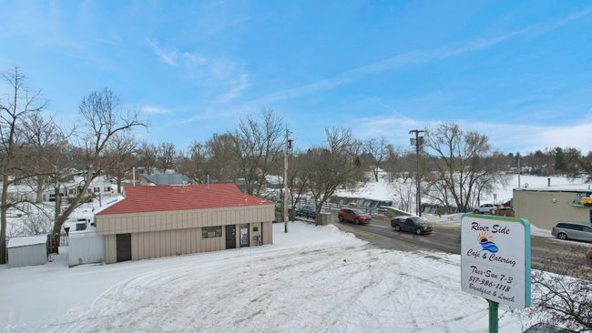 323 S Main St, Home with 0 bedrooms, 0 bathrooms and null parking in Eaton Rapids MI | Image 5