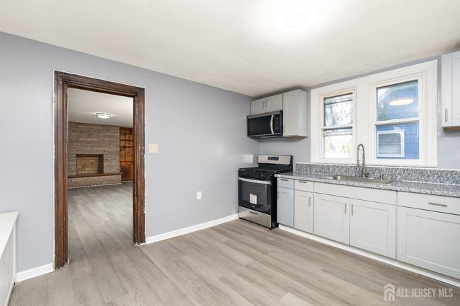 225 Kuser Rd, House other with 4 bedrooms, 2 bathrooms and null parking in Hamilton NJ | Image 6