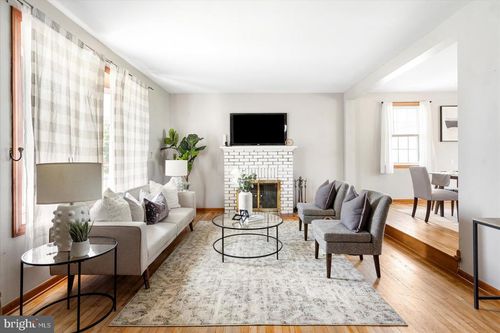 300 Nicholson Rd, BALTIMORE, MD, 21221-6608 | Card Image