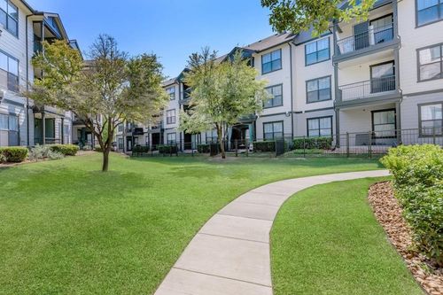 apt-327-7828 Pat Booker Rd, Live Oak, TX, 78233-2623 | Card Image