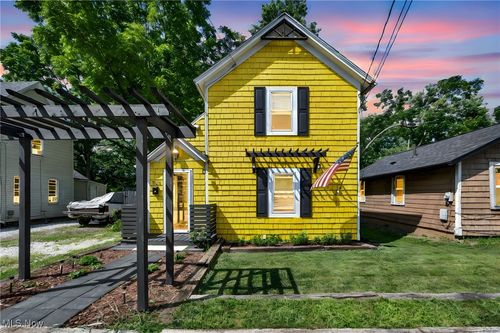 333 Cherry St, Kent, OH, 44240-4303 | Card Image