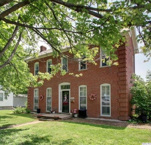 2814 Hampshire St, Quincy, IL, 62301-3745 | Card Image