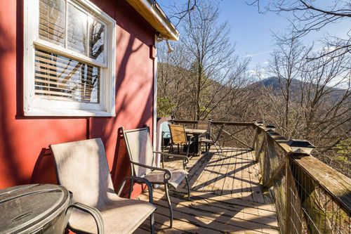 755 Wildwood Ln, SHENANDOAH, VA, 22849-3352 | Card Image