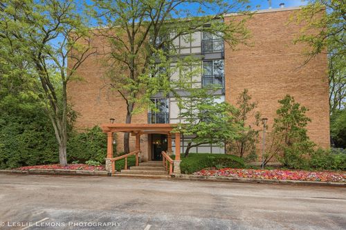 3m-1833 Four Lakes Ave, Lisle, IL, 60532-2918 | Card Image