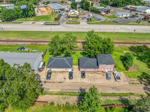 305 Railroad Ave, Kinder, LA, 70648-3400 | Card Image