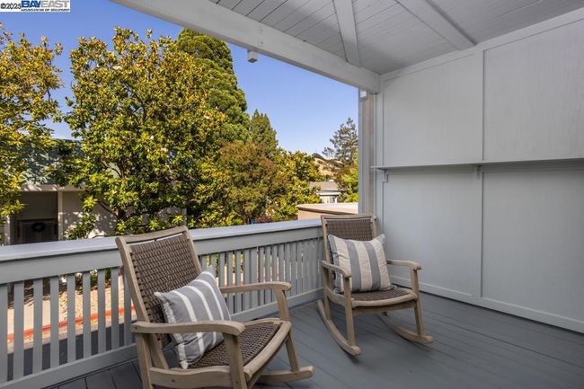APT-8 - 1233 Singingwood Ct, Condo with 2 bedrooms, 2 bathrooms and 1 parking in Walnut Creek CA | Image 17