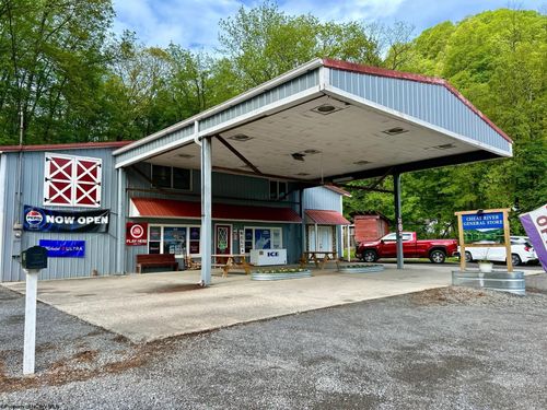 669 W Catherine St, Rowlesburg, WV, 26425-9400 | Card Image