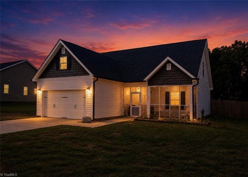 729 Deadmon Rd, Mocksville, NC, 27028-5145 | Card Image