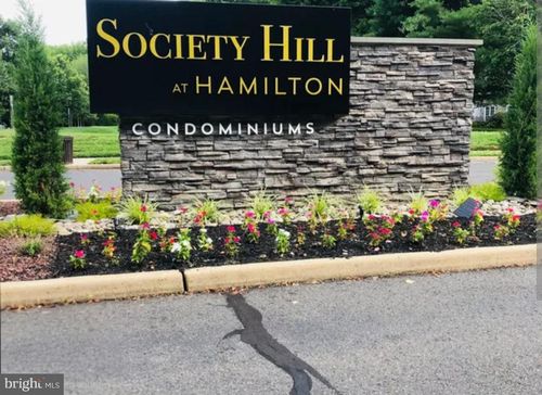 41 Aspen Ct, HAMILTON, NJ, 08619-4604 | Card Image