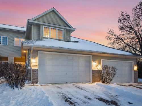 1971 Andrew Ct, Chanhassen, MN, 55317-7409 | Card Image